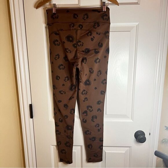 Splendid Studio‎ Womens Animal Print Size Medium Comfy Leggings Activewear Yoga - Picture 7 of 7